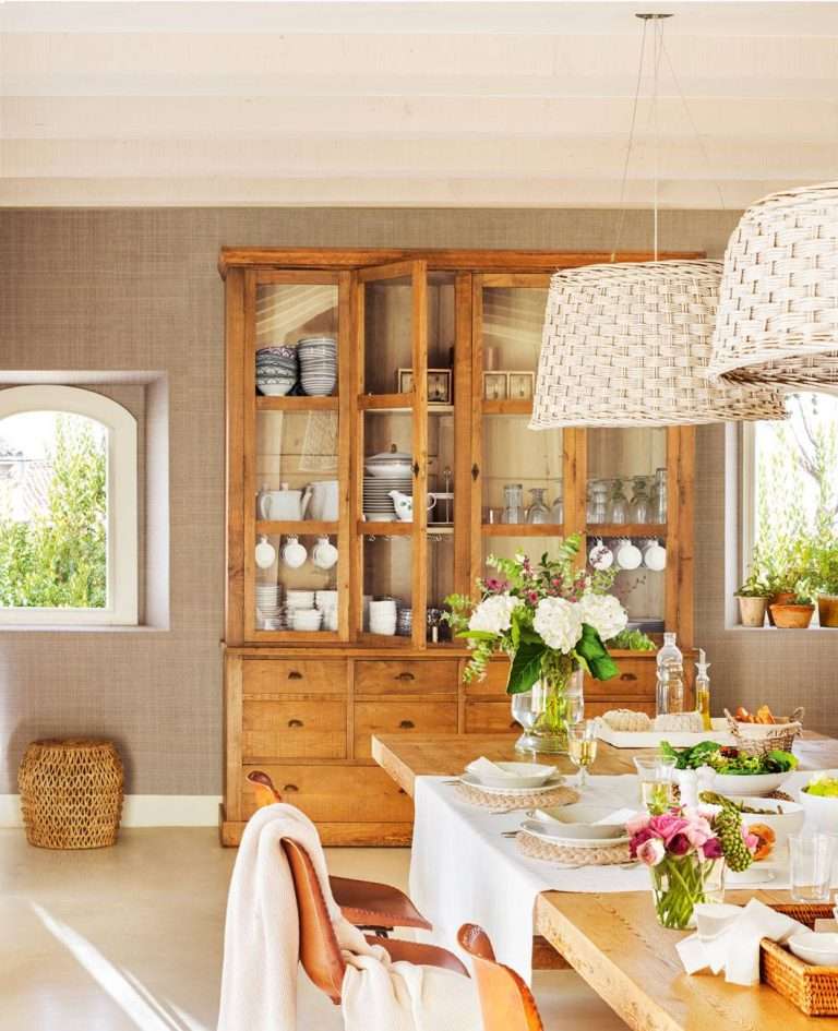 Mesa con flores